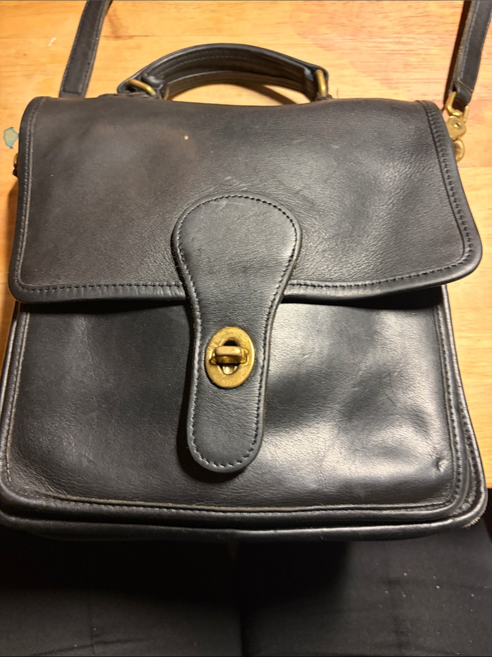 Vintage Coach Willis  Station Bag